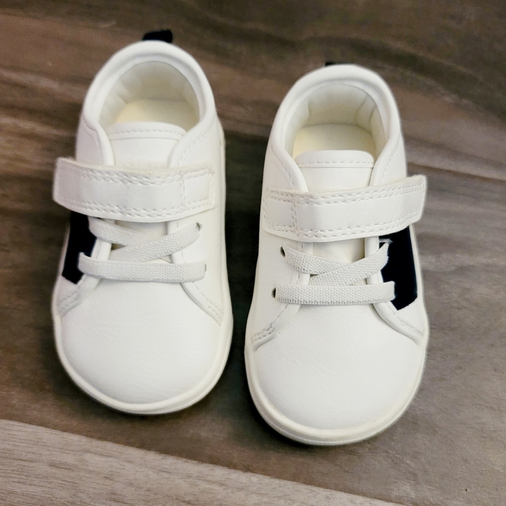New Carter's Baby Boy Shoes Sz 4
